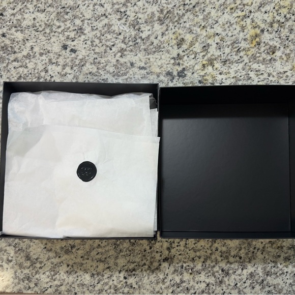 Chanel Large Box Set - New - Picture 5 of 15